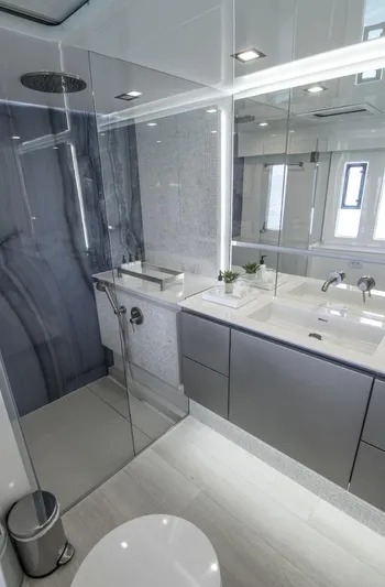 Relentless Yacht Photos Pics 