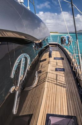 Yacht