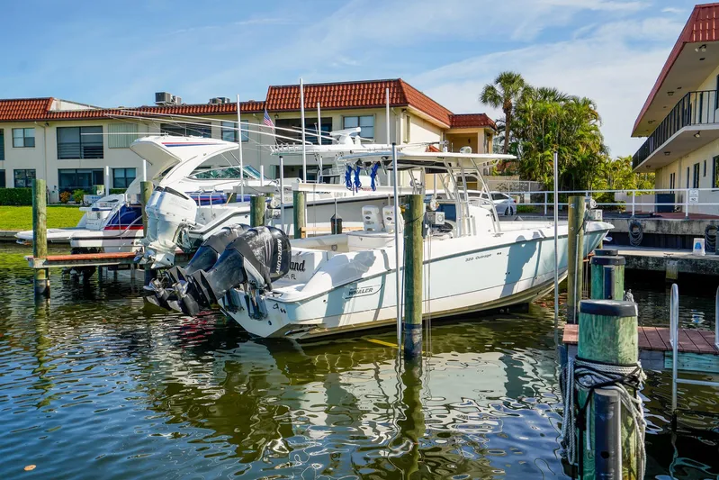 Sun & Sand Yacht Photos Pics 