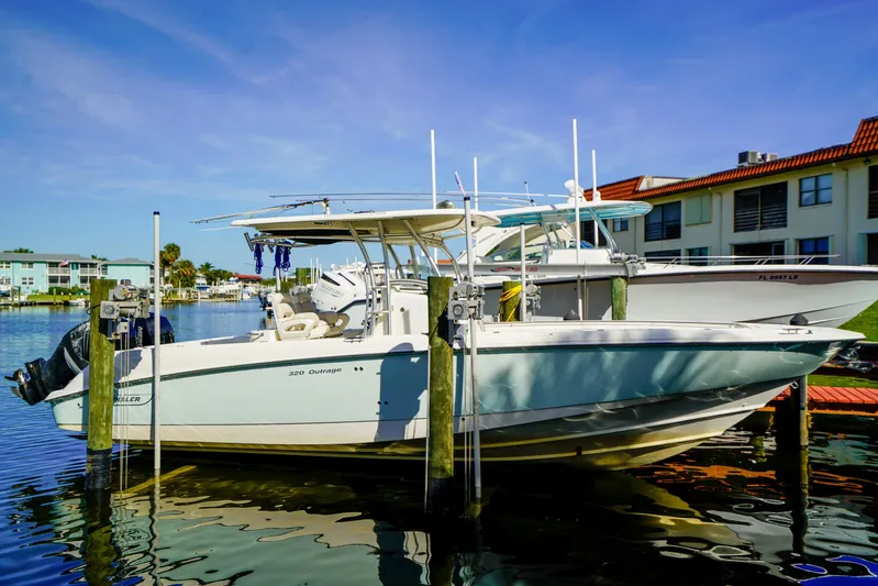 Sun & Sand Yacht Photos Pics 