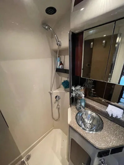 Knot A Chance Yacht Photos Pics 