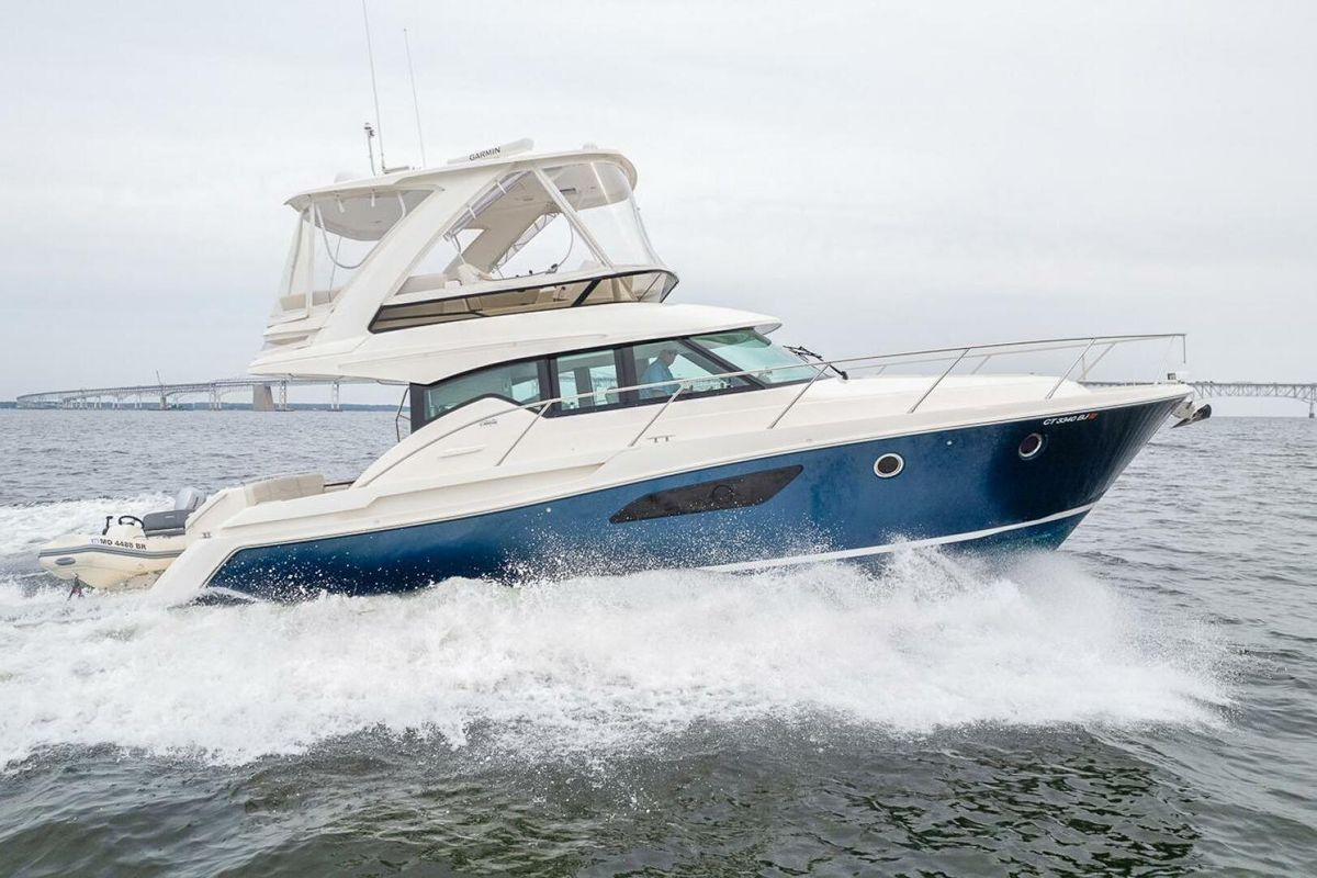 2021 Tiara Yachts 44 