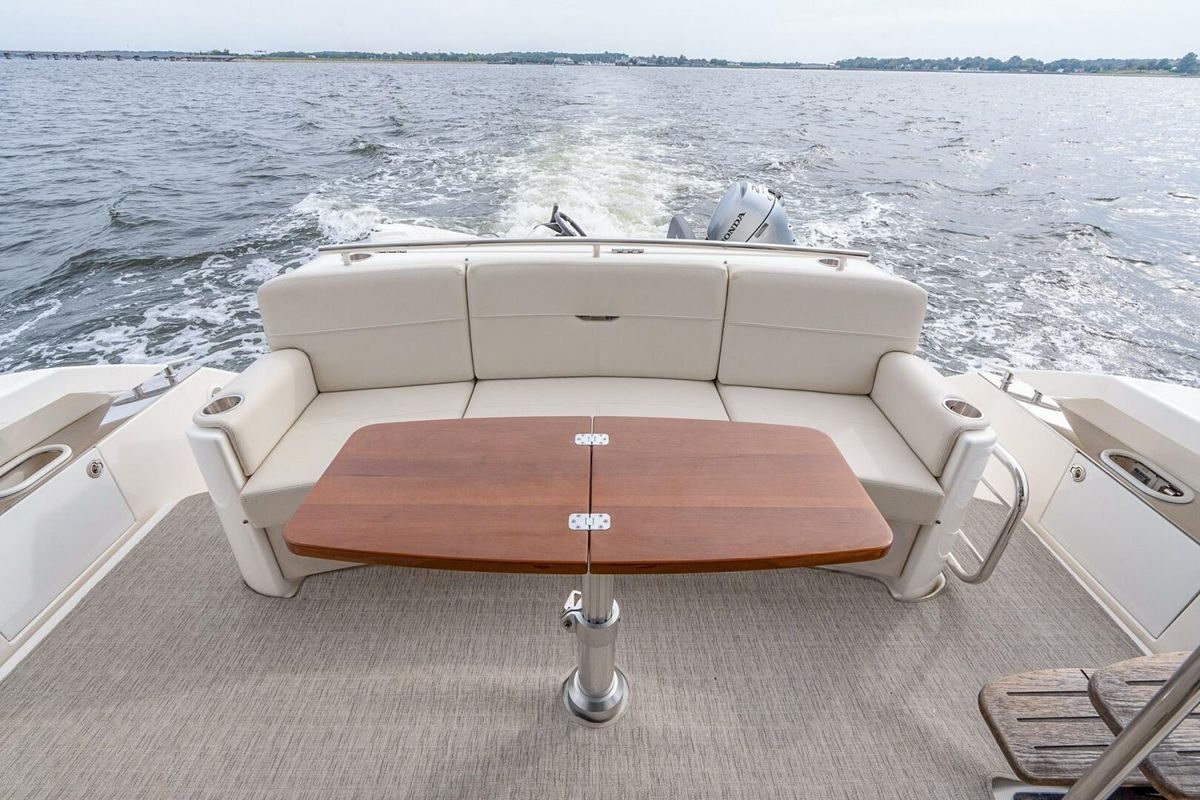 2021 Tiara Yachts 44 