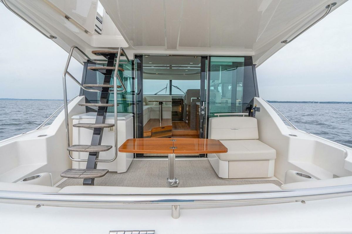 2021 Tiara Yachts 44 