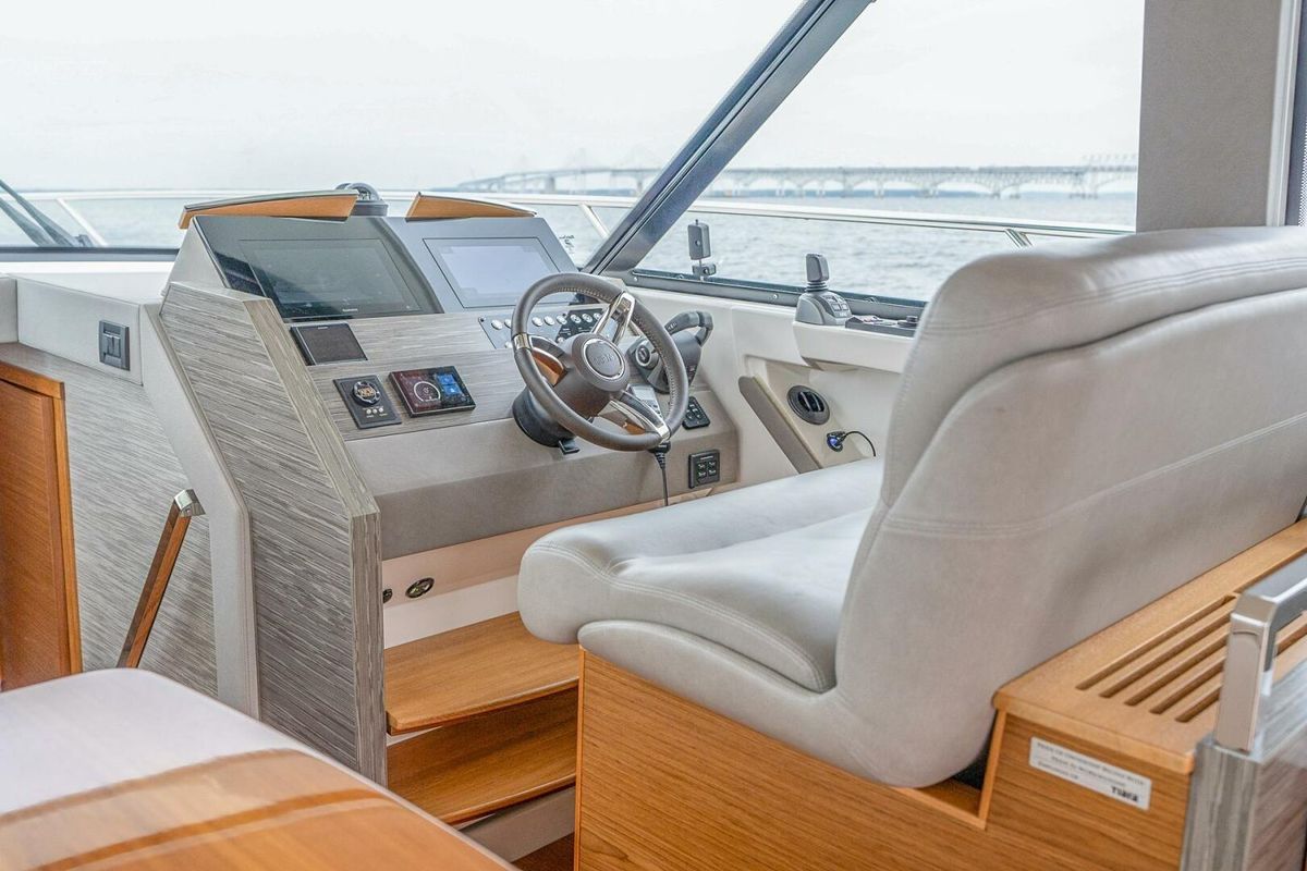 2021 Tiara Yachts 44 