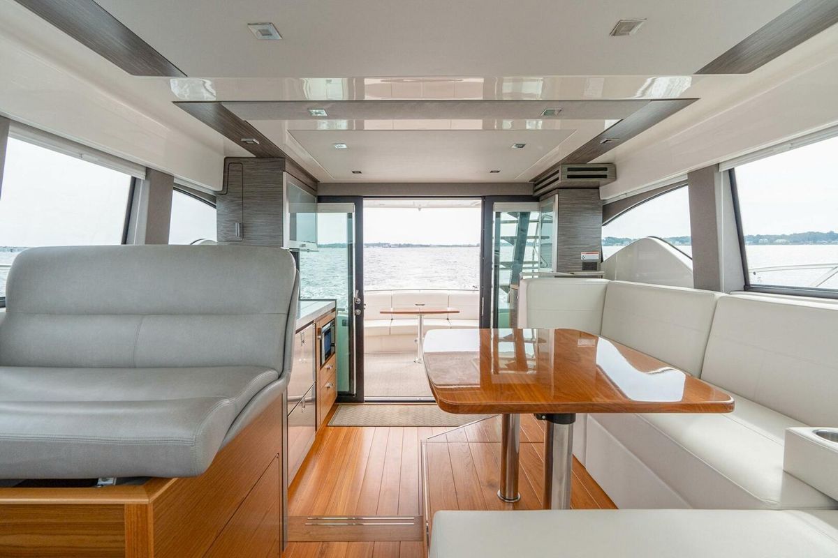 2021 Tiara Yachts 44 