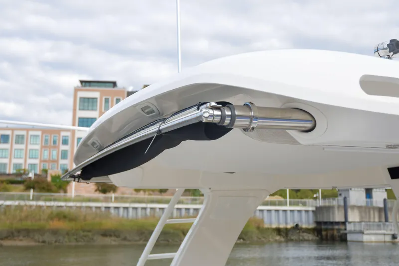  Yacht Photos Pics Boston Whaler 350 Realm 2020 boat detail, showcasing sleek design and craftsmanship.