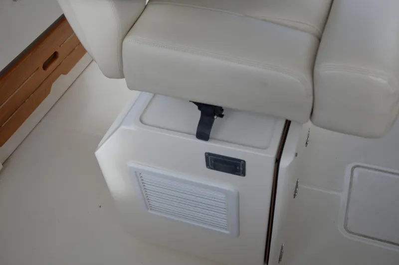  Yacht Photos Pics Boston Whaler 350 Realm 2020 boat seat and storage compartment.