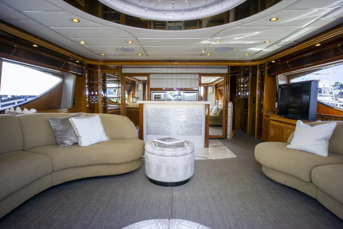 2000 Ferretti Yachts 94 