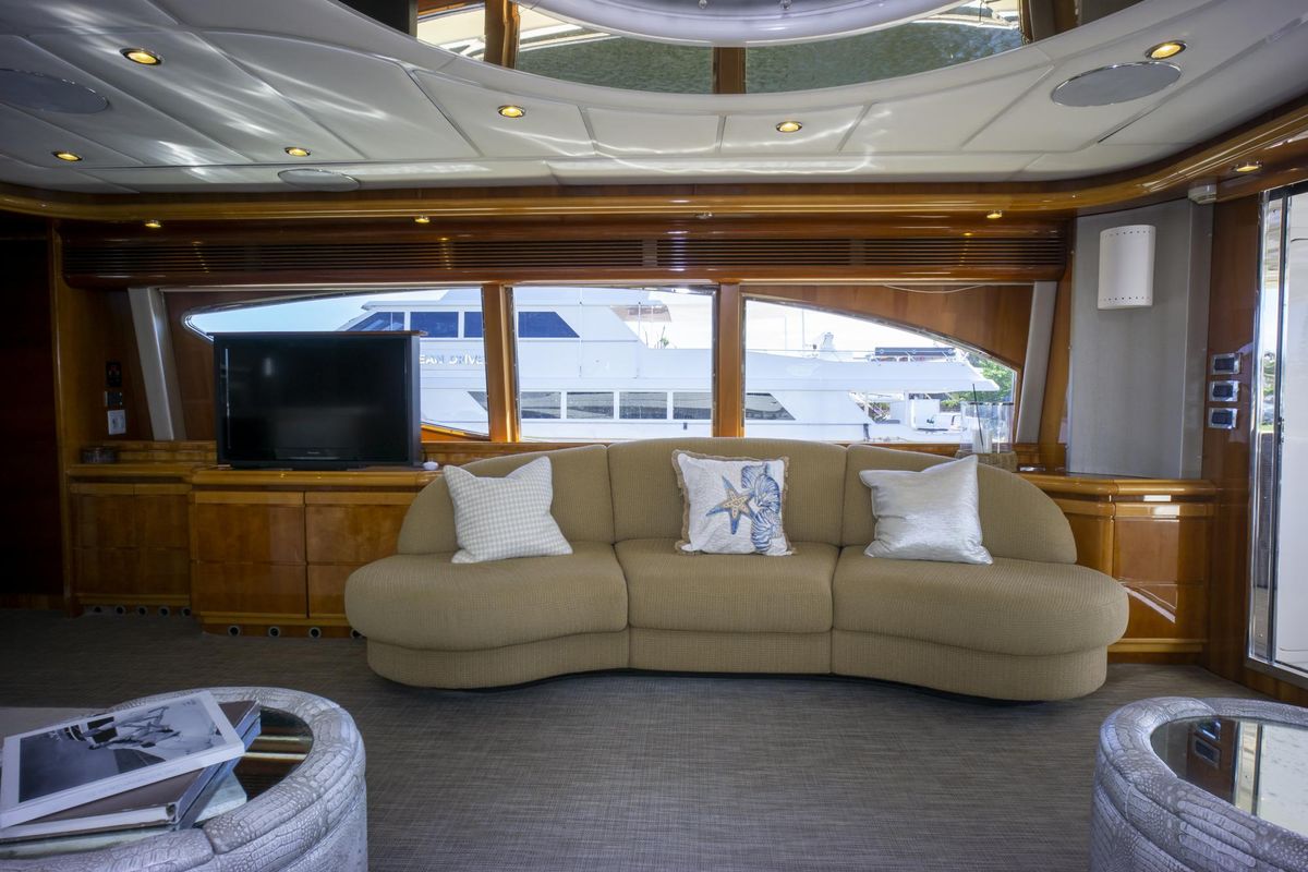 2000 Ferretti Yachts 94 