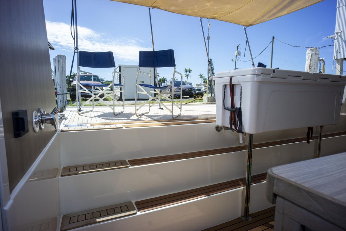 2000 Ferretti Yachts 94 