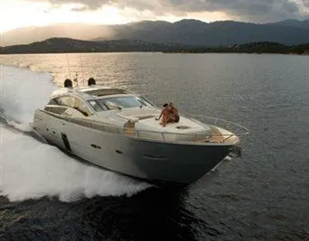 2011 Pershing 80'
