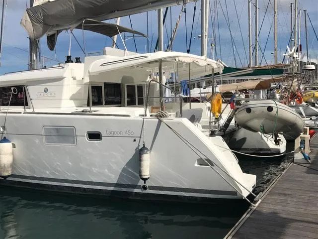 Yacht Photos Pics Lagoon 450
