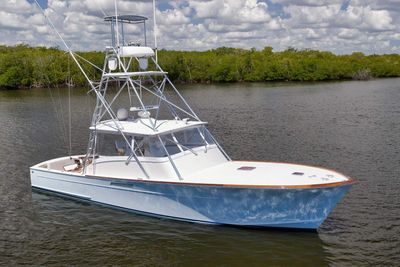 Yacht