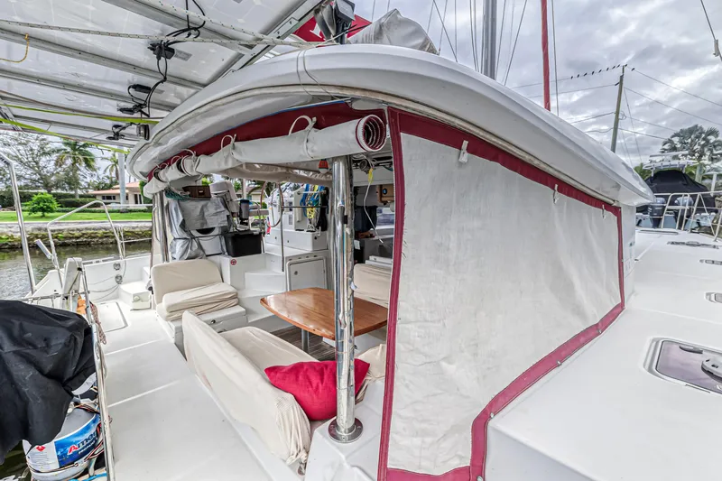 Grand Cru Yacht Photos Pics 