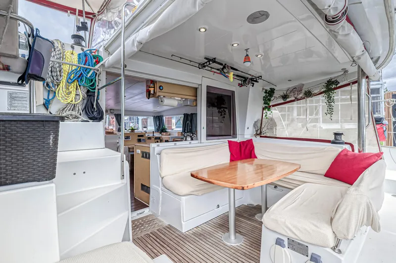 Grand Cru Yacht Photos Pics 