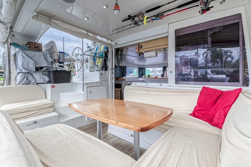 Grand Cru Yacht Photos Pics 