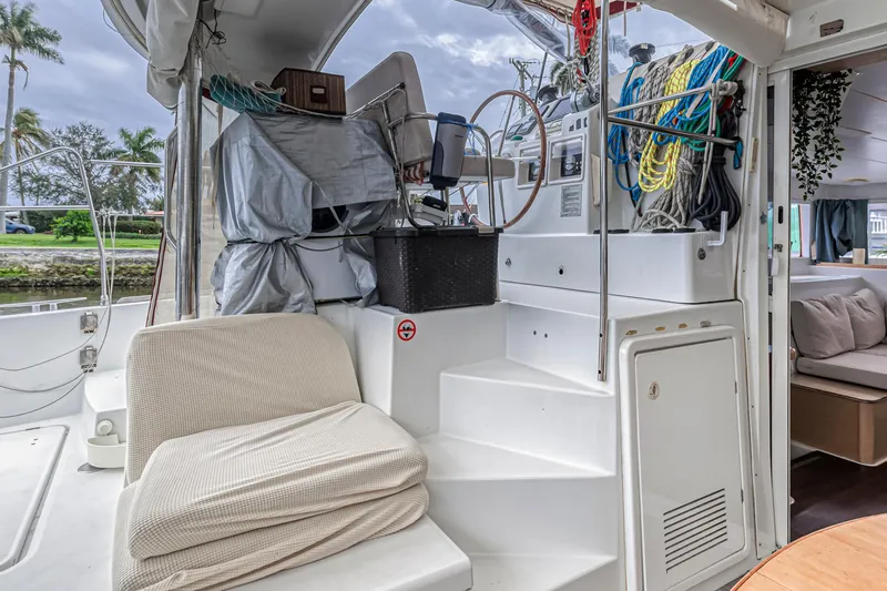 Grand Cru Yacht Photos Pics 