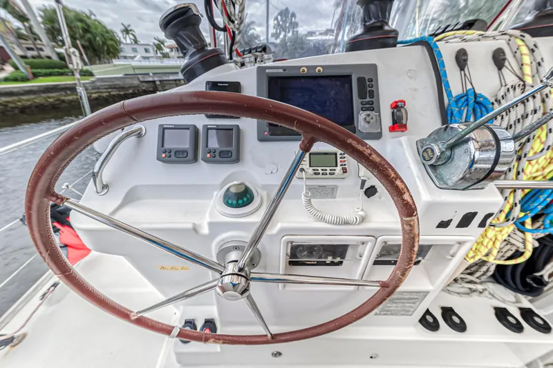 Grand Cru Yacht Photos Pics 