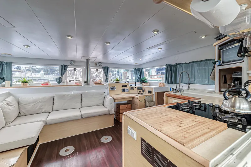 Grand Cru Yacht Photos Pics 