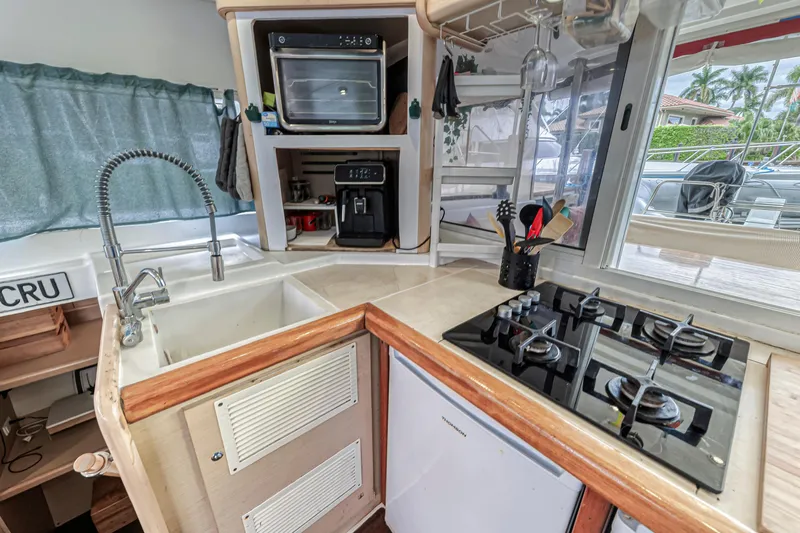 Grand Cru Yacht Photos Pics 