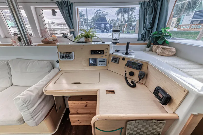 Grand Cru Yacht Photos Pics 