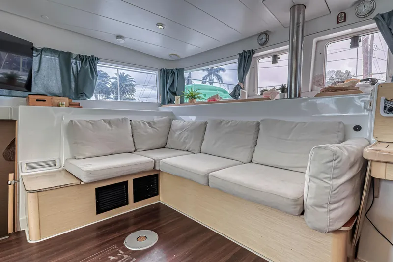 Grand Cru Yacht Photos Pics 