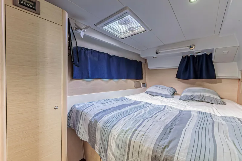 Grand Cru Yacht Photos Pics 