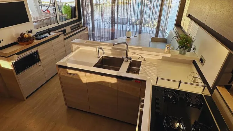 Samurai Yacht Photos Pics 