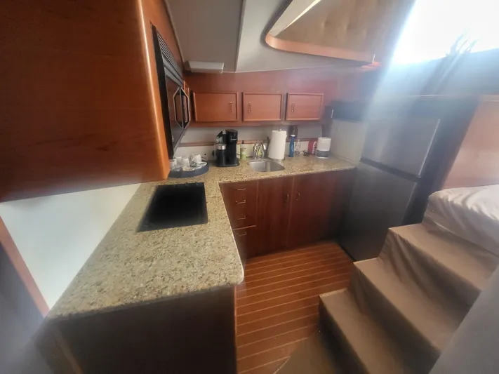 Hailey Girl Yacht Photos Pics 