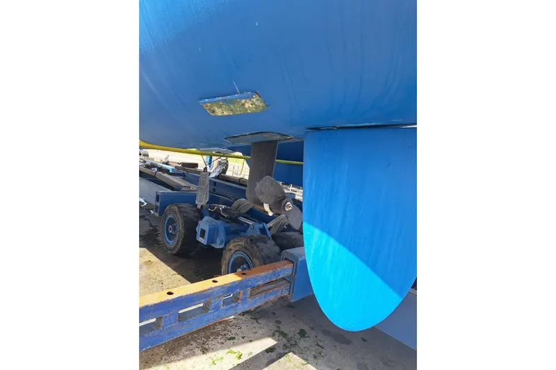 Ocean Mandalay Yacht Photos Pics 2003 Fountaine Pajot Belize 43 catamaran hull on trailer, blue finish.