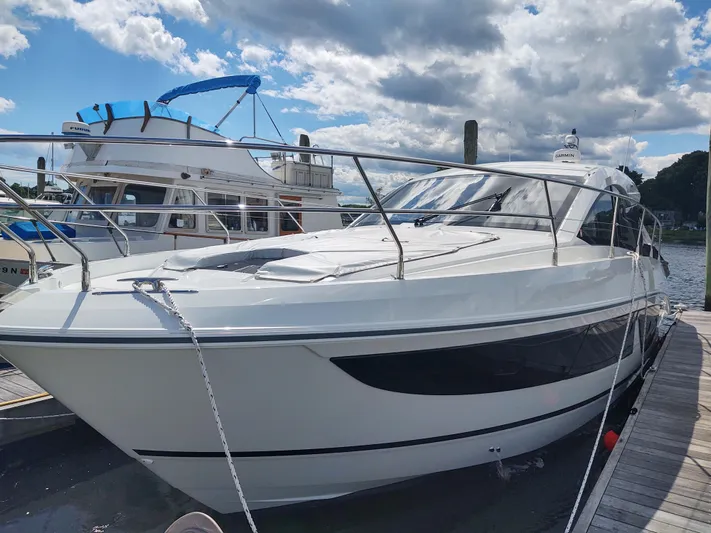 Total Chaos 9 Yacht Photos Pics Total Chaos 9 profile port