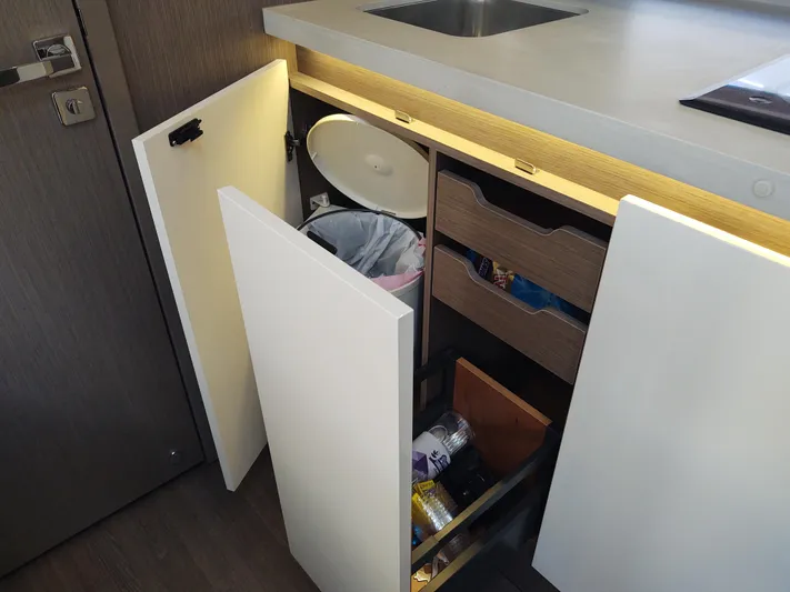 Total Chaos 9 Yacht Photos Pics Total Chaos 9 galley lockers