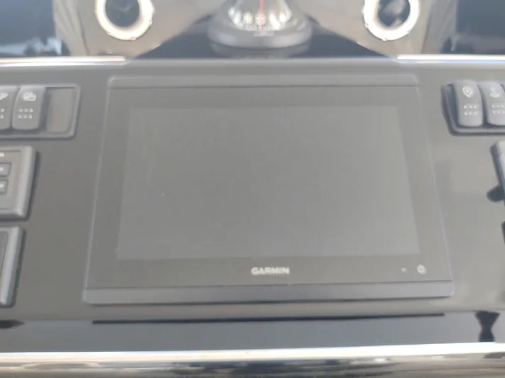 Total Chaos 9 Yacht Photos Pics Total Chaos 9 chartplotter