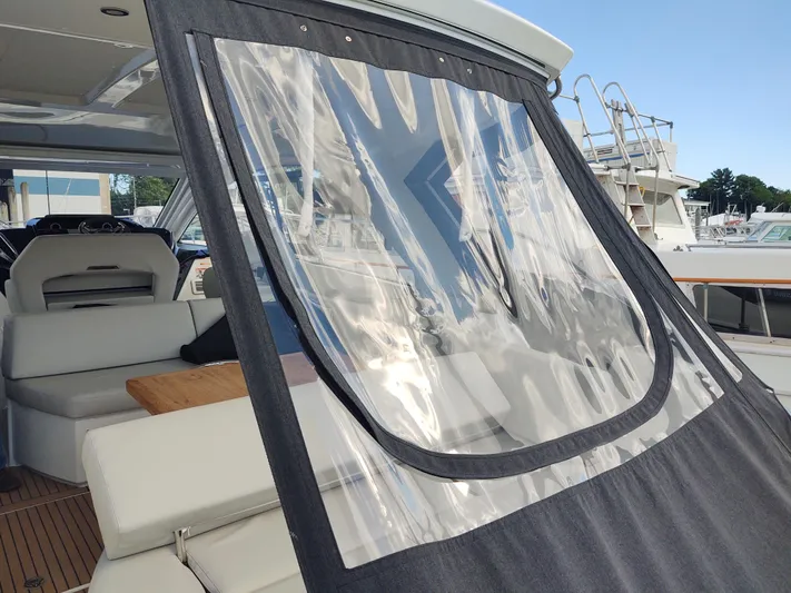 Total Chaos 9 Yacht Photos Pics Total Chaos 9 aft enclosure 2