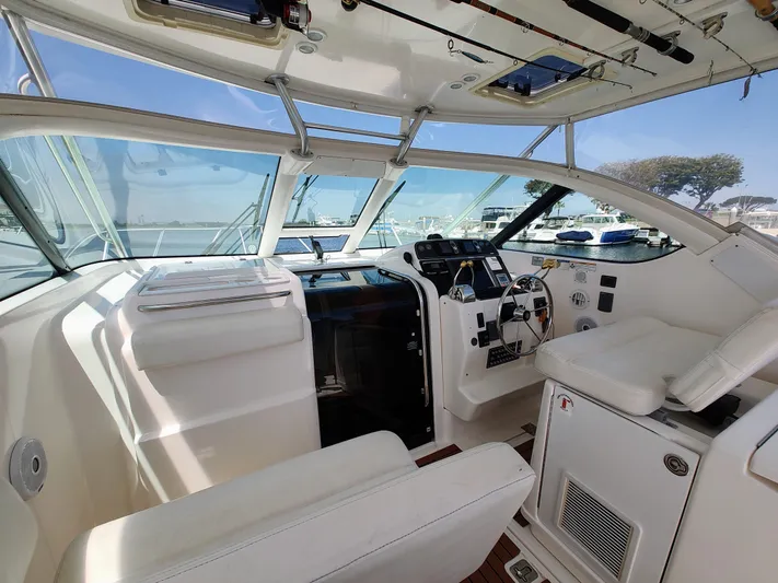 St Mary Yacht Photos Pics 2008 Tiara Yachts 3200 Open cockpit with white seating and modern controls.