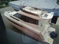 2019 Delphia 989 Platinum Fly