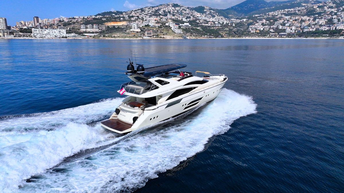 2015 Dominator 80 