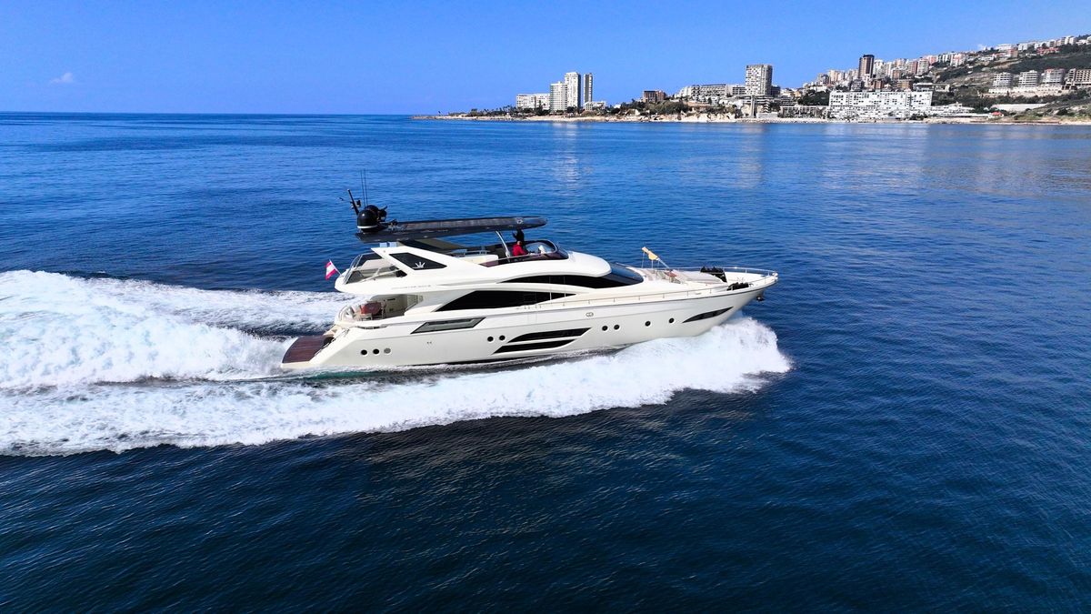 2015 Dominator 80 