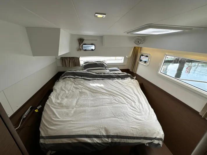 Vela Yacht Photos Pics 