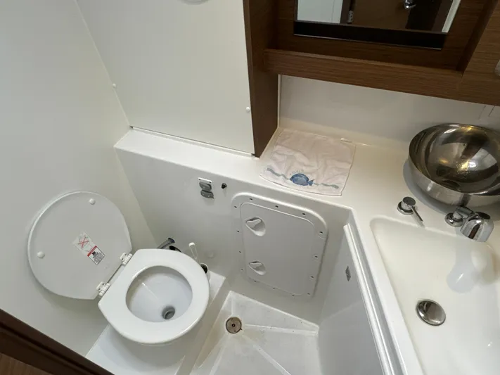 Vela Yacht Photos Pics 