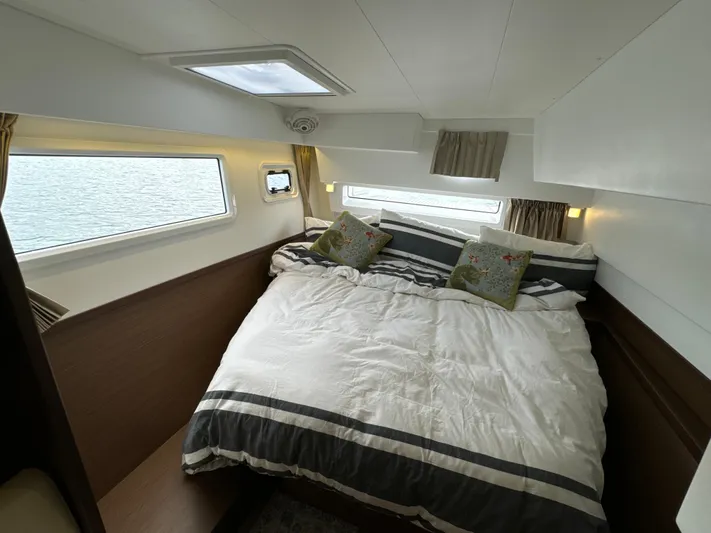 Vela Yacht Photos Pics 