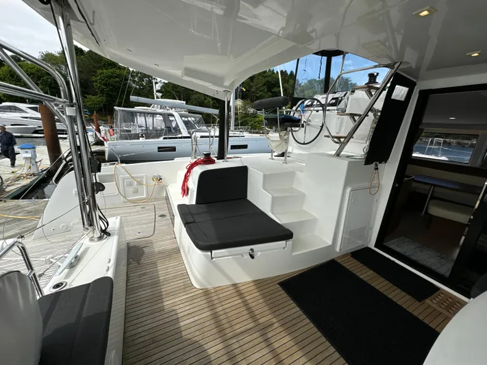 Vela Yacht Photos Pics 