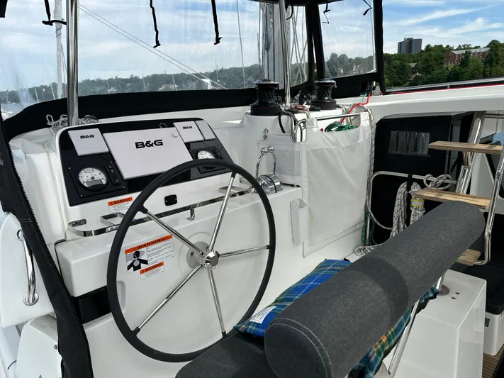 Vela Yacht Photos Pics 