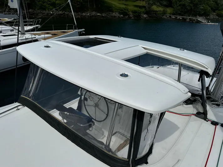 Vela Yacht Photos Pics 