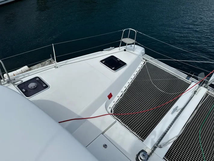 Vela Yacht Photos Pics 