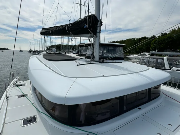 Vela Yacht Photos Pics 