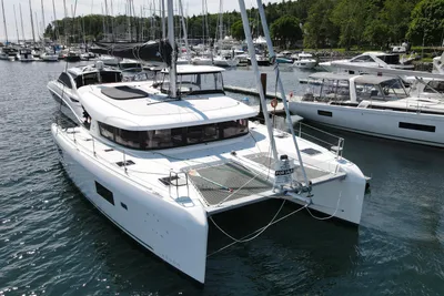 Lagoon 42