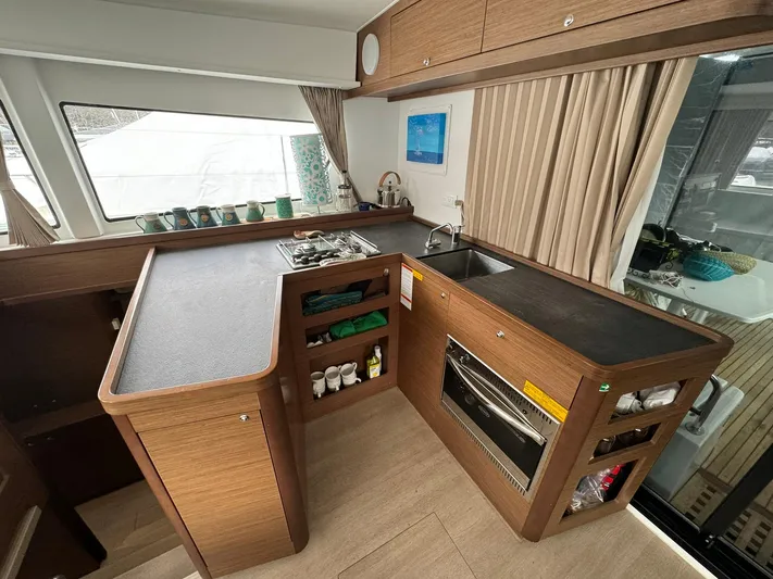 Vela Yacht Photos Pics 