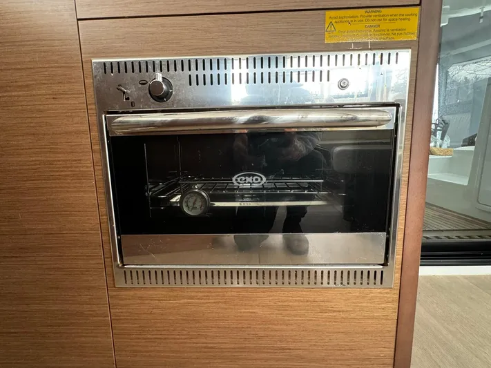 Vela Yacht Photos Pics 